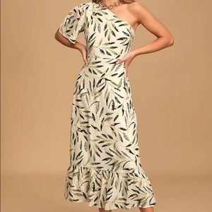 BRAND NEW- Lulus floral one shoulder dress